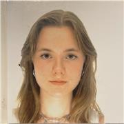 Ciao!  Se cerchi qualcuno che possa aiutarti con i compiti di bambini delle elementari medie, non esitare a contattarmi!